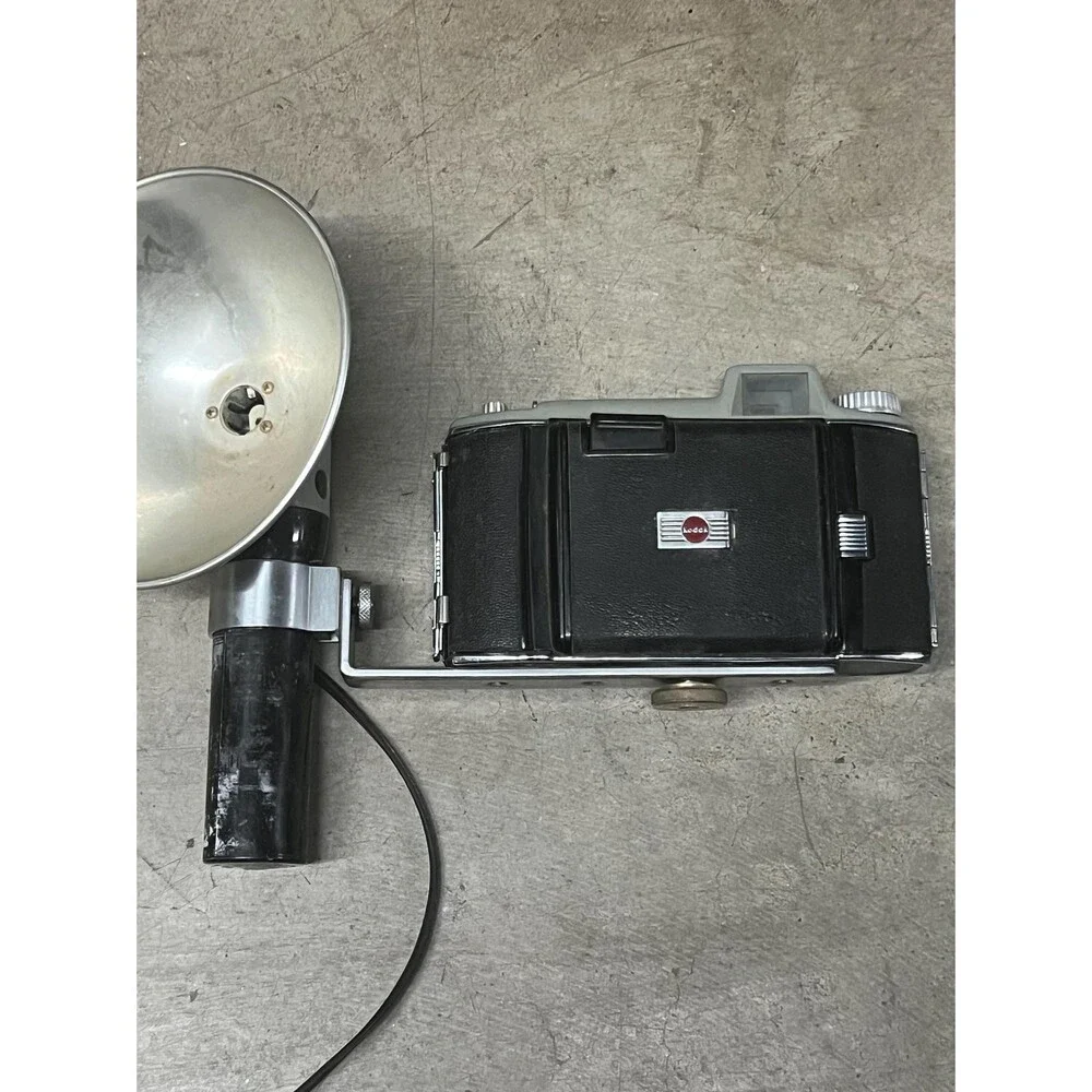 Kodak Tourist II Camera Anaston lens Diomatic shutter B-C Flasholder untested